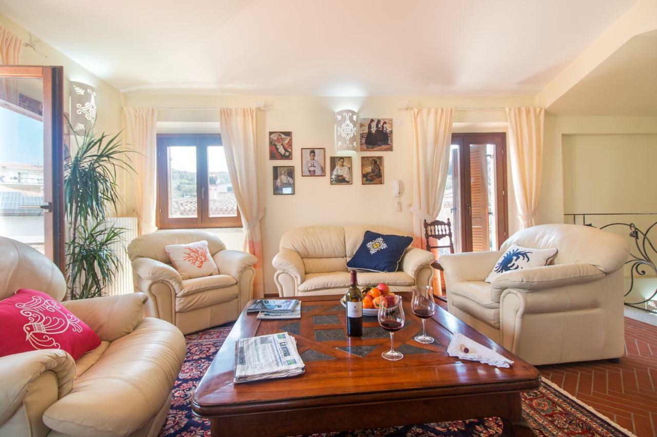 Villa Corrasi Oliena Luxury ภายนอก รูปภาพ