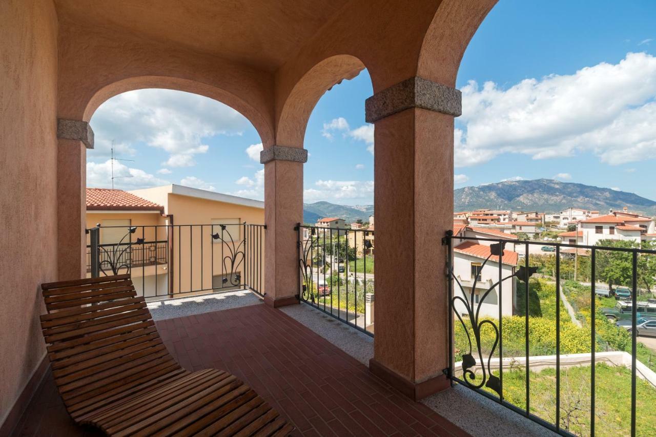 Villa Corrasi Oliena Luxury ภายนอก รูปภาพ