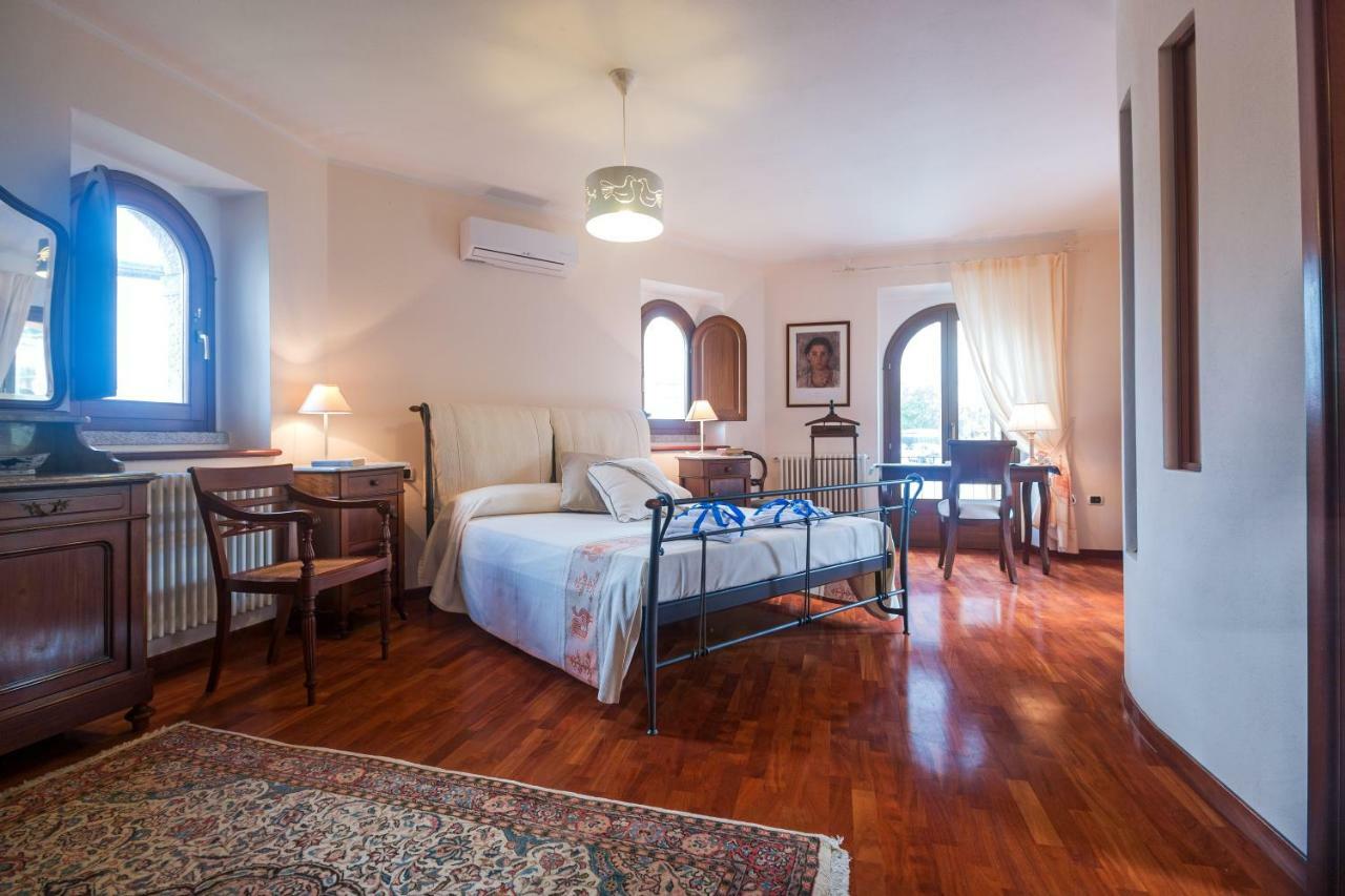 Villa Corrasi Oliena Luxury ภายนอก รูปภาพ