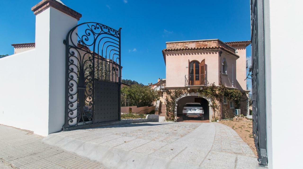 Villa Corrasi Oliena Luxury ภายนอก รูปภาพ