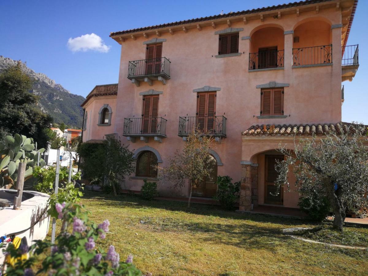Villa Corrasi Oliena Luxury ภายนอก รูปภาพ